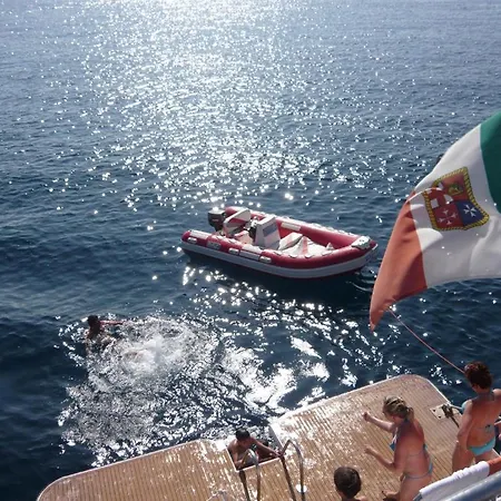 Yacht Sarah Venezia Botel