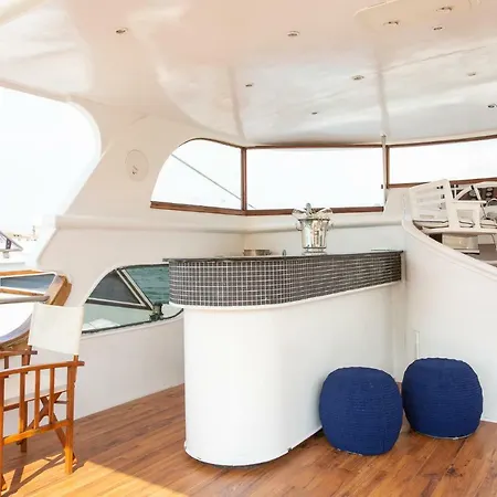 ספינת מלון Yacht Sarah Venezia La Giudecca